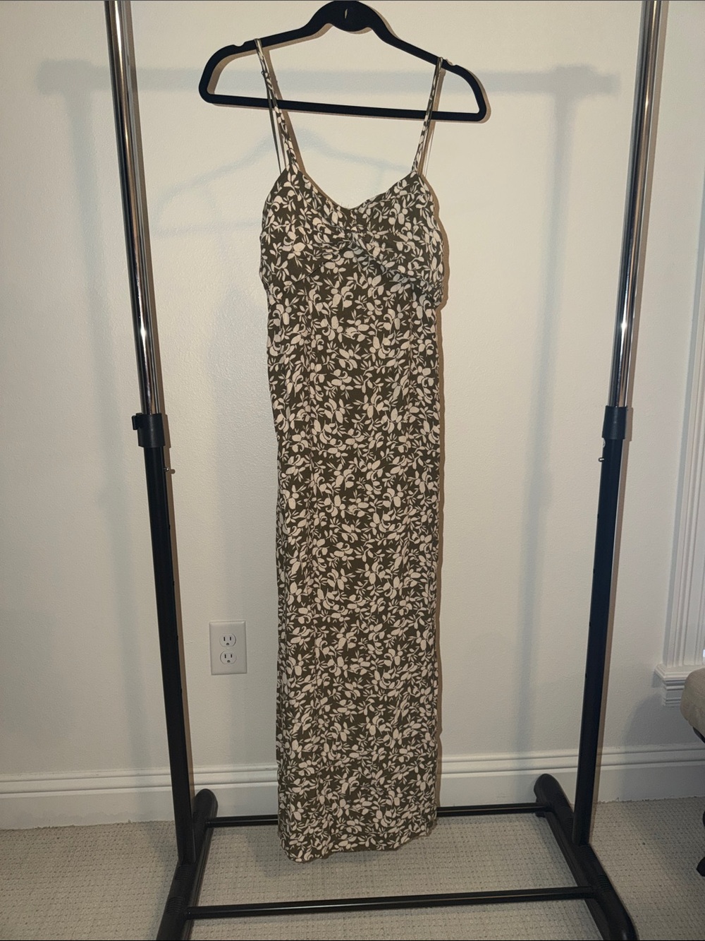 Reserved size medium green and cream dress
